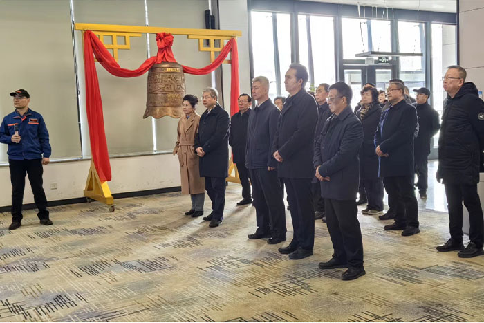 大事记 | 自治区政协主席陈雍带领住宁全国政协委员调研菠菜担保平台机器人